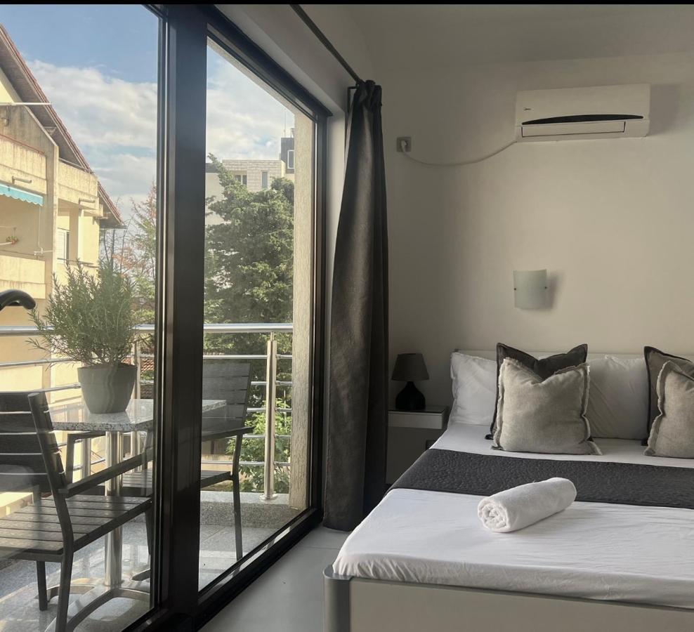 Stefan Apartment