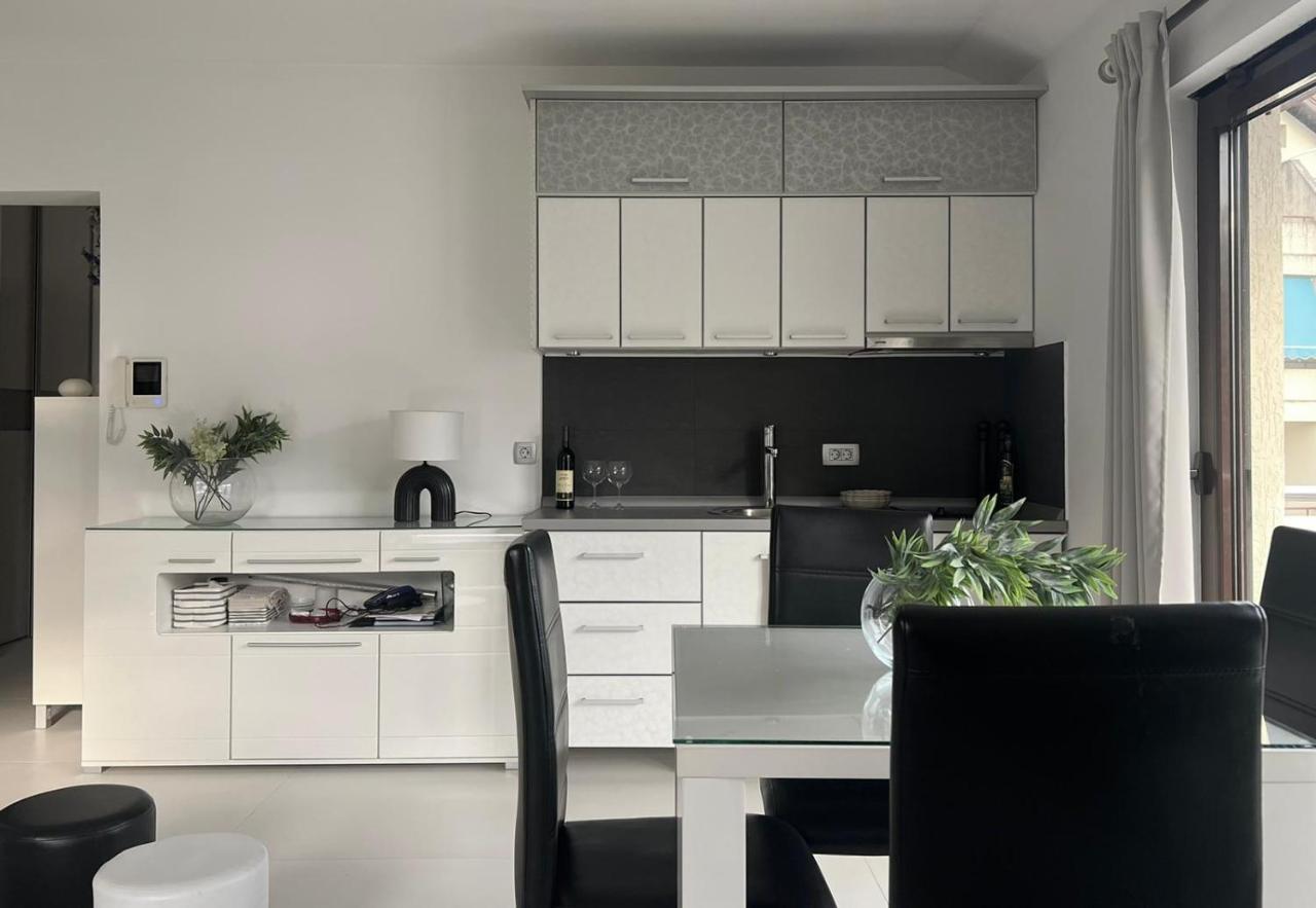 Stefan Apartment